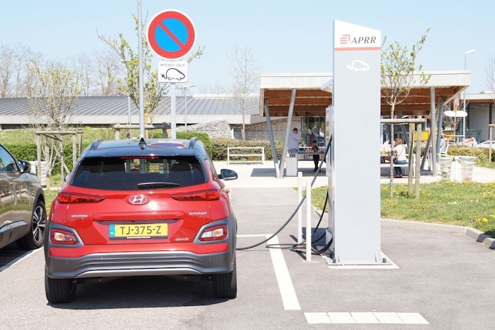 Honda Kona Electric EV Elektrisch stekkeren vakant