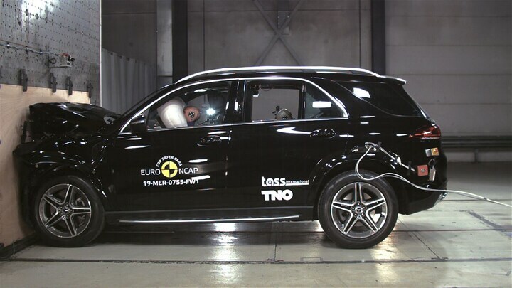 EuroNcap Model 3 Ceed GLE Scala DS 3 Crossback 