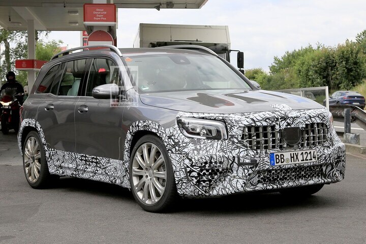 Spyshots Mercedes-Benz GLB AMG