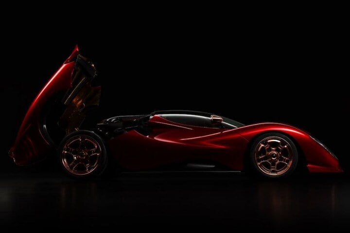 De Tomaso P72