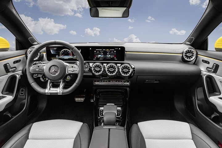 Mercedes-Benz CLA 35 AMG Shooting Brake