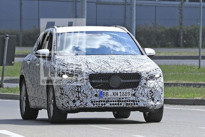 Spyshots Mercedes-Benz GLA