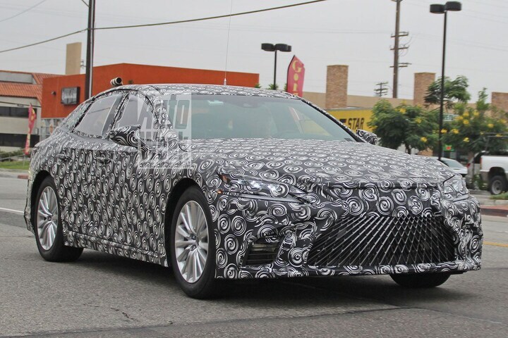 Lexus LS spyshots