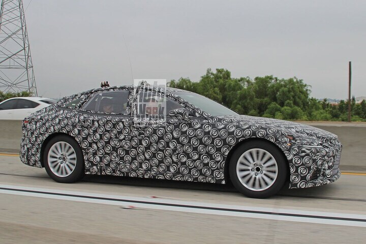 Lexus LS spyshots