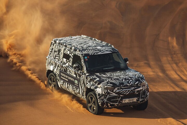 Land Rover Defender Rode Kruis IFRC