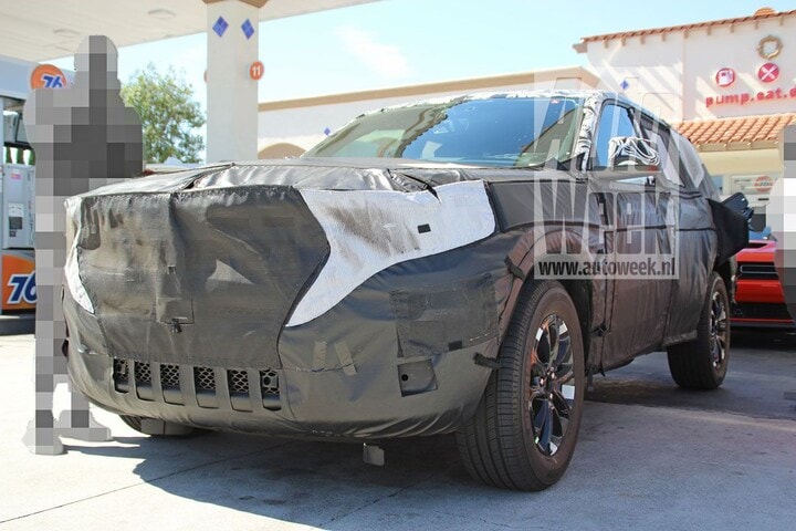 Jeep Grand Cherokee spyshots