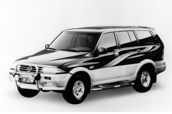 De Tweeling: Mercedes-Benz Musso, SsangYong Musso,