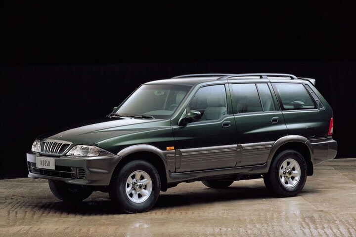 De Tweeling: Mercedes-Benz Musso, SsangYong Musso,