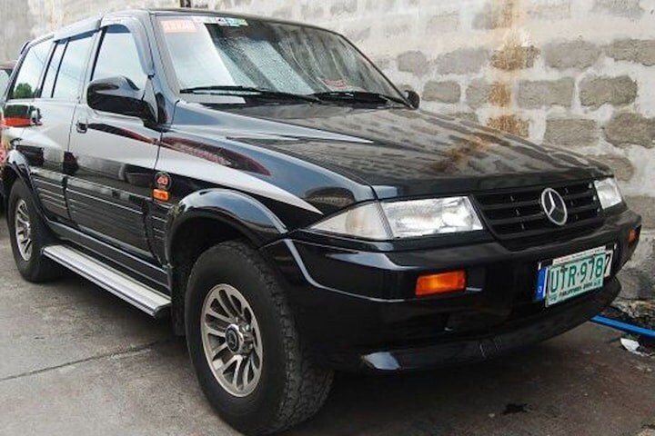 De Tweeling: Mercedes-Benz Musso, SsangYong Musso,