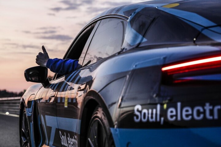 Porsche Taycan