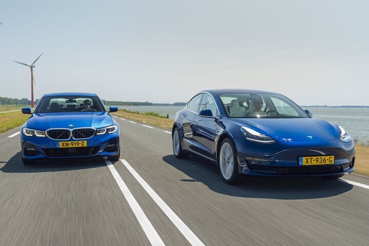 Dubbeltest BMW 330i - Tesla Model 3