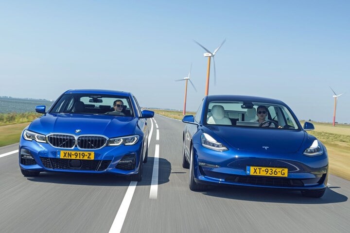 Dubbeltest BMW 330i - Tesla Model 3