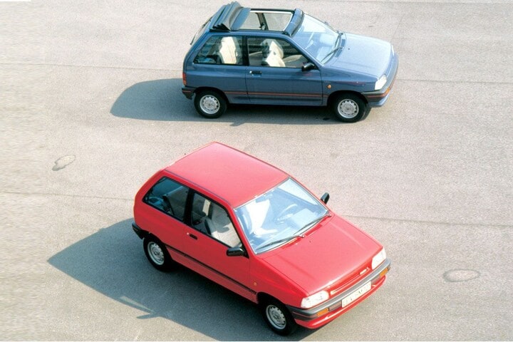 De Tweeling: Ford Festiva- Mazda 121 - Kia Pride -