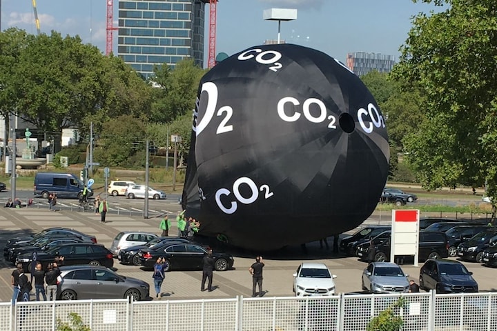 greenpeace co2 iaa frankfurt klimaat milieu activi
