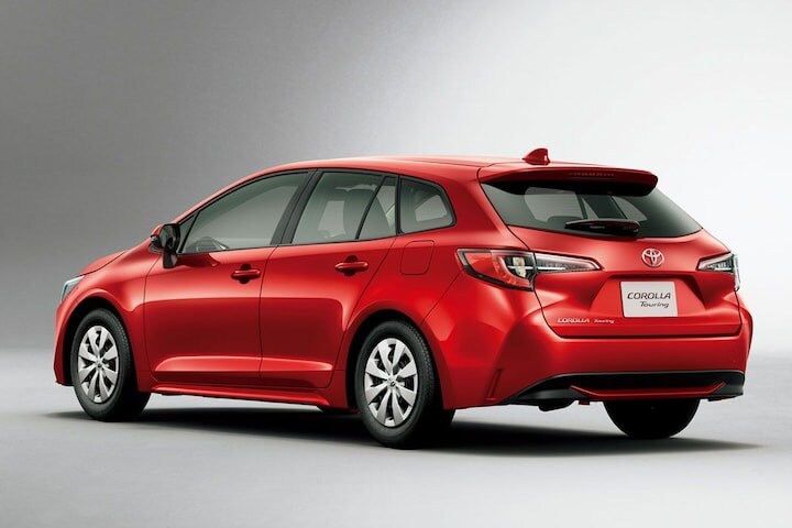 Toyota Corolla Touring en Sedan Japan (korter)