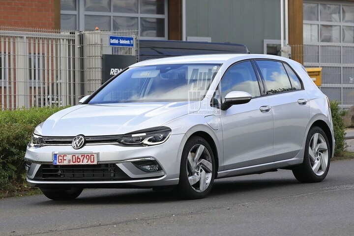 Volkswagen Golf GTE Spyshots