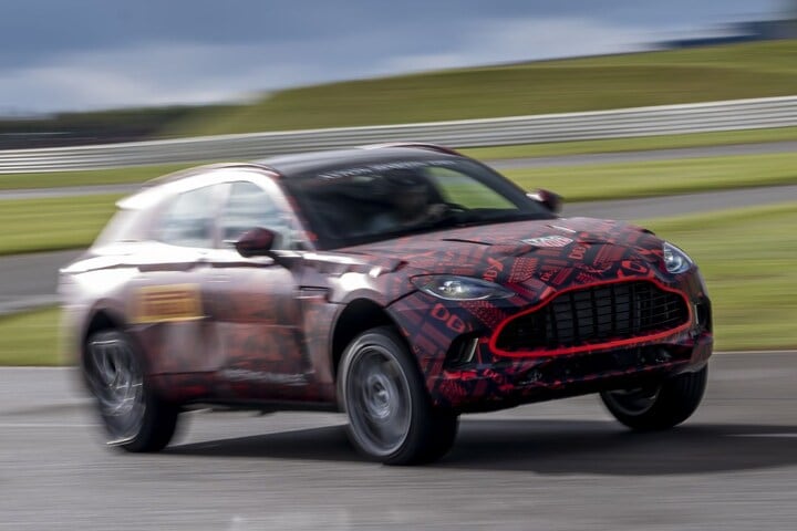 Aston Martin DBX