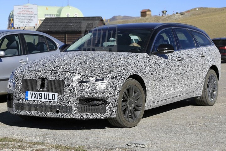 Jaguar XF Sportback facelift spyshots