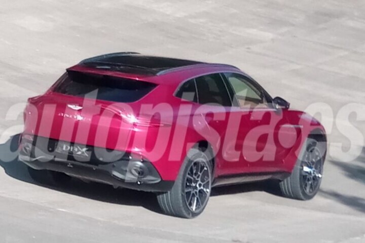 Aston Martin DBX