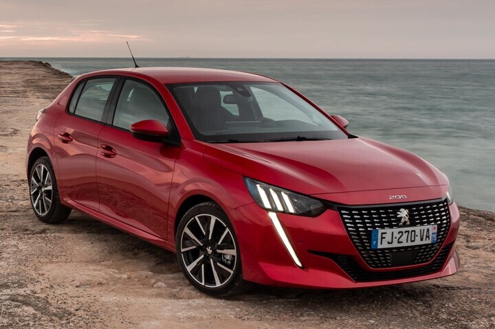 Peugeot 208