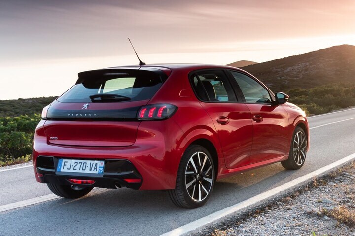 Peugeot 208