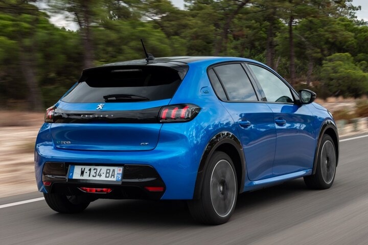Peugeot e-208