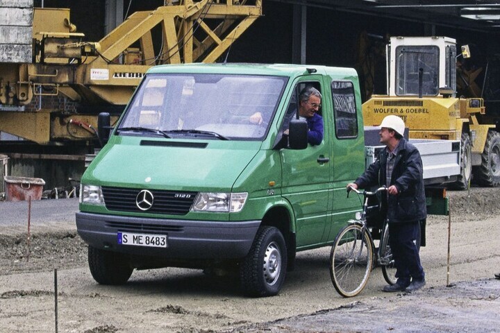 Facelift Friday: Mercedes-Benz Sprinter