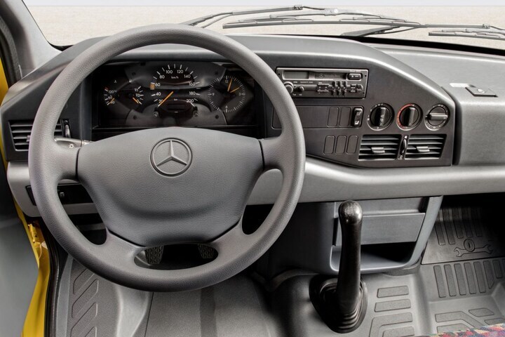 Facelift Friday: Mercedes-Benz Sprinter