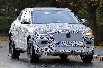Jaguar E-Pace facelift spyshots