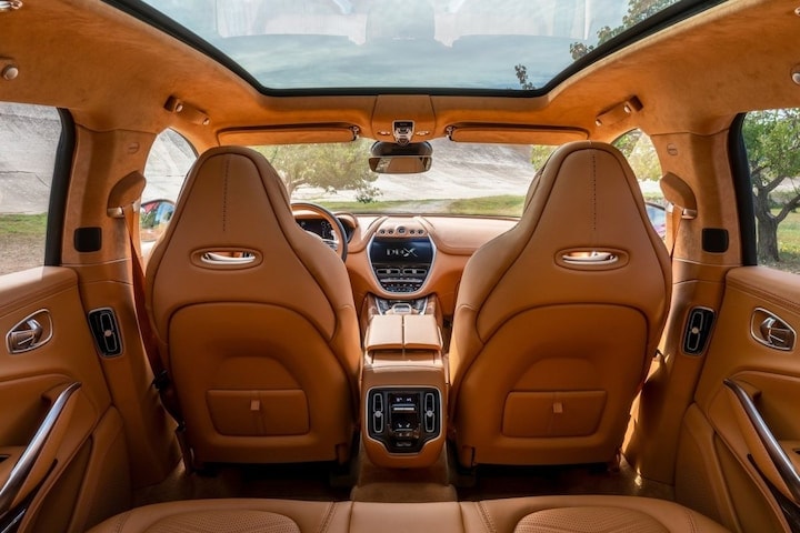 Aston Martin DBX