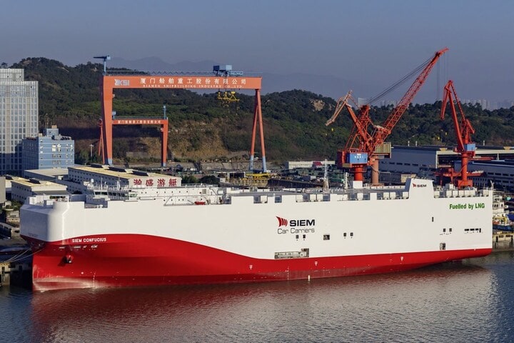 Transportschip Autotransport Volkswagen LNG