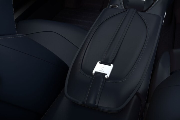 Aston Martin DBS Superleggera Concorde Edition