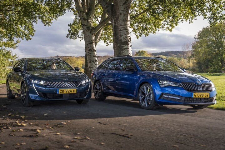 Skoda Superb Peugeot 508 stationwagen familieauto
