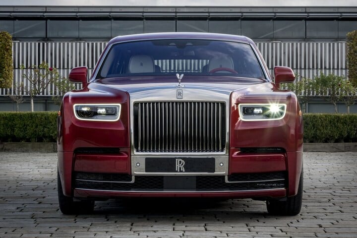 Rolls-Royce Phantom AIDS