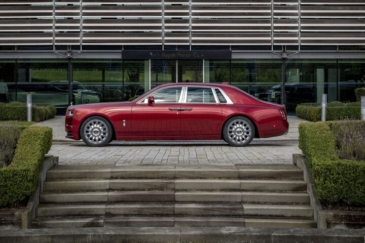 Rolls-Royce Phantom AIDS