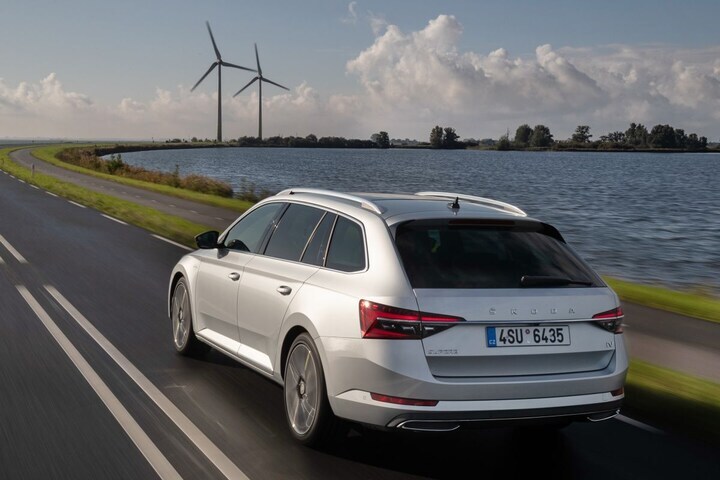 Skoda Superb iV
