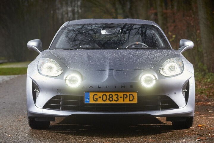 Alpine A110