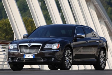De Tweeling: Chrysler 300 - Lancia Thema