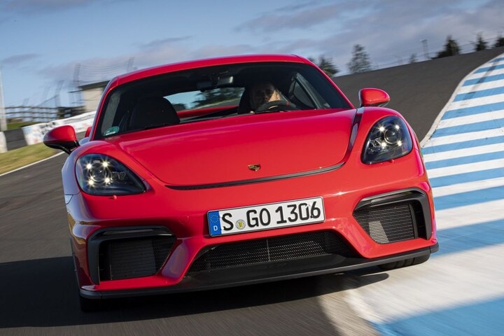 Porsche 718 Cayman GT4