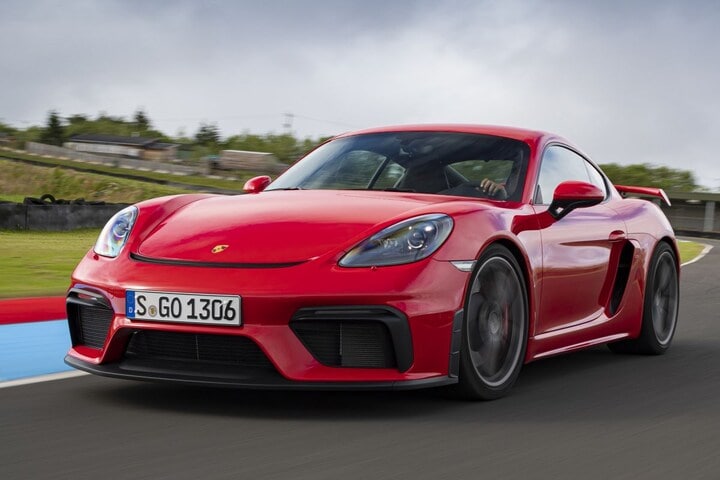 Porsche 718 Cayman GT4