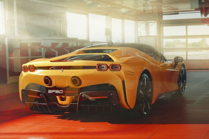 Ferrari SF90 Stradale