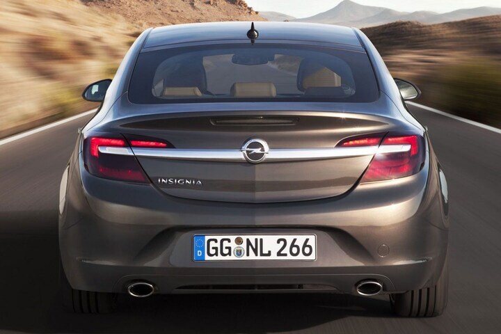 Facelift Friday: Opel Insignia I