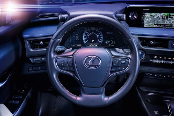Lexus UX300e