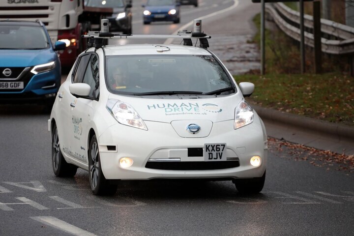 Nissan Leaf autonoom Human Drive