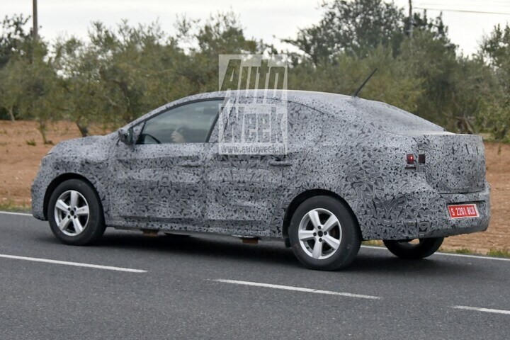 Dacia Logan spionage