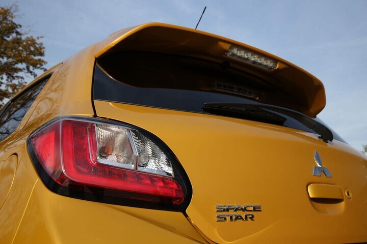 Mitsubishi Spacestar facelift friday