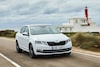 Skoda Octavia productiemijlpaal wit vuurtoren