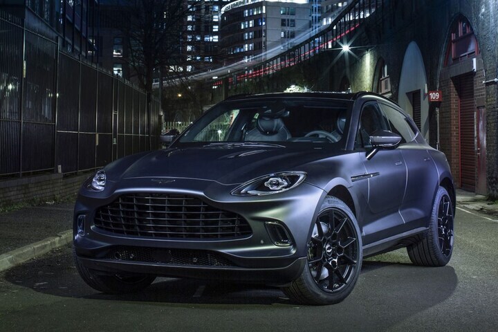 Aston Martin DBX by Q