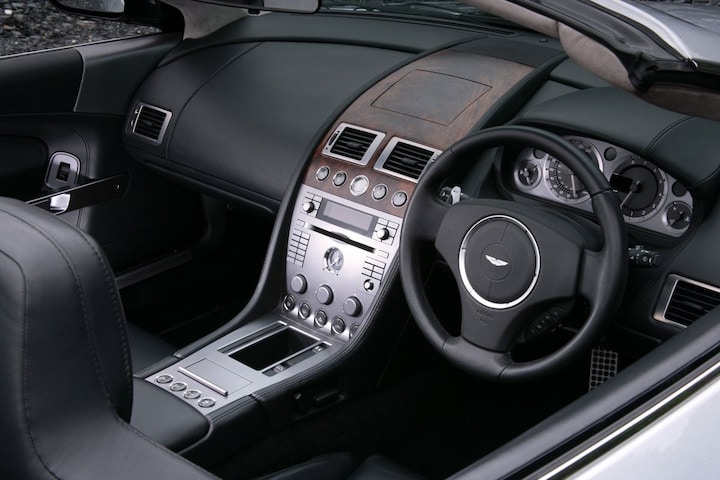 Aston Martin DB9
