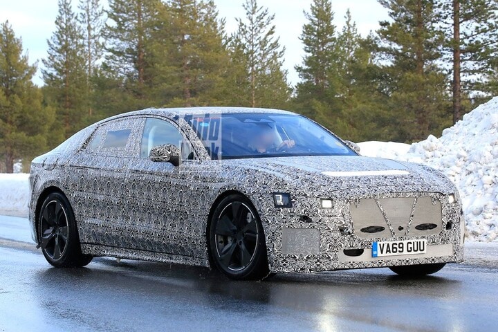 Spyshots Jaguar XJ